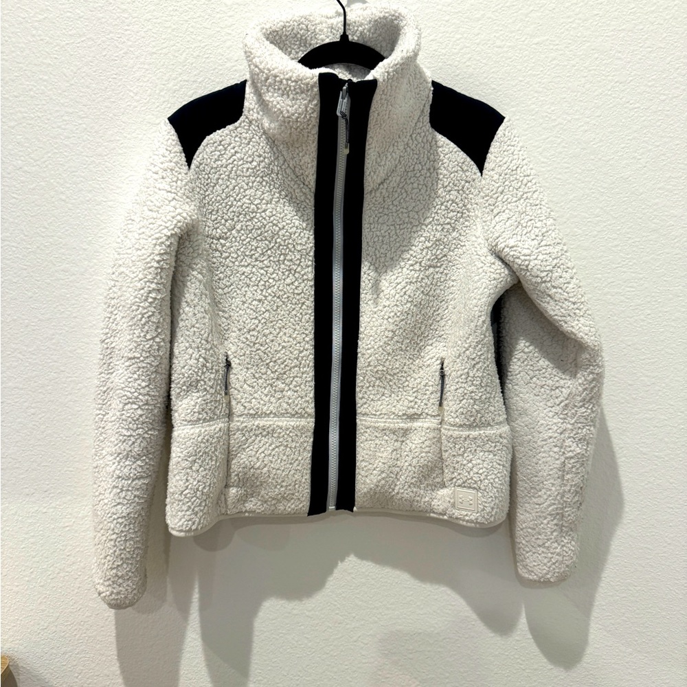 Under armour sherpa jacket